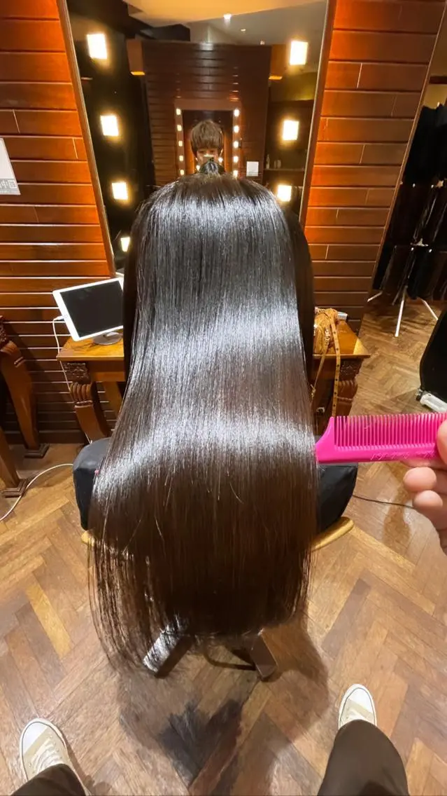 セミロング stylist YUTOのヘアスタイル