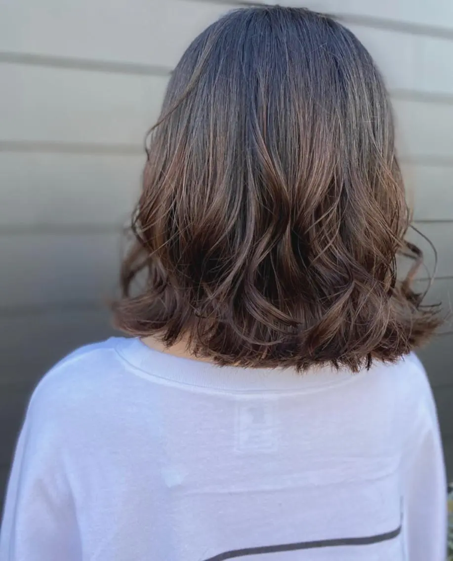 ミディアム アクイールグラッセ 滝村のヘアスタイル