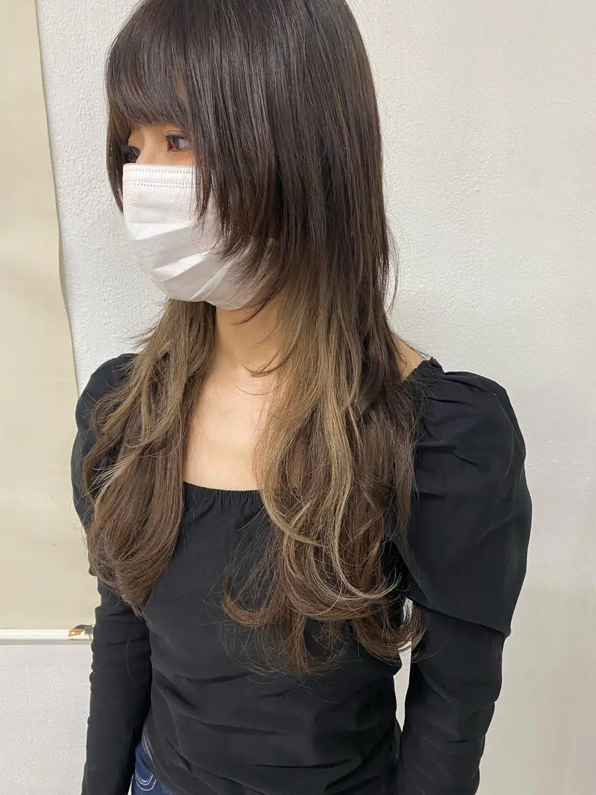 セミロング カラー カット エクステ レイヤーウルフ エクステ磯部のヘアスタイル