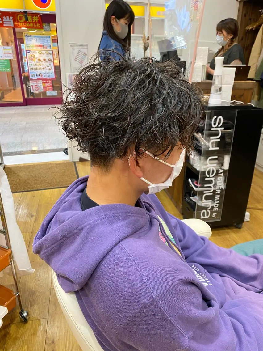 ミディアム パーマ メンズ 原田 涼矢のヘアスタイル