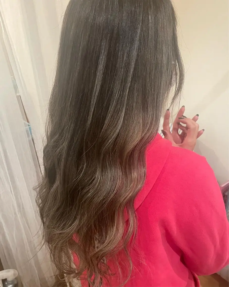 ロング カラー hair TREE RIEのヘアスタイル