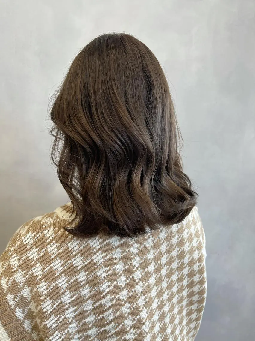 ミディアム カット ヘアカラー トリートメント 🦋レイヤーカット ミドリカワ🦋のヘアスタイル