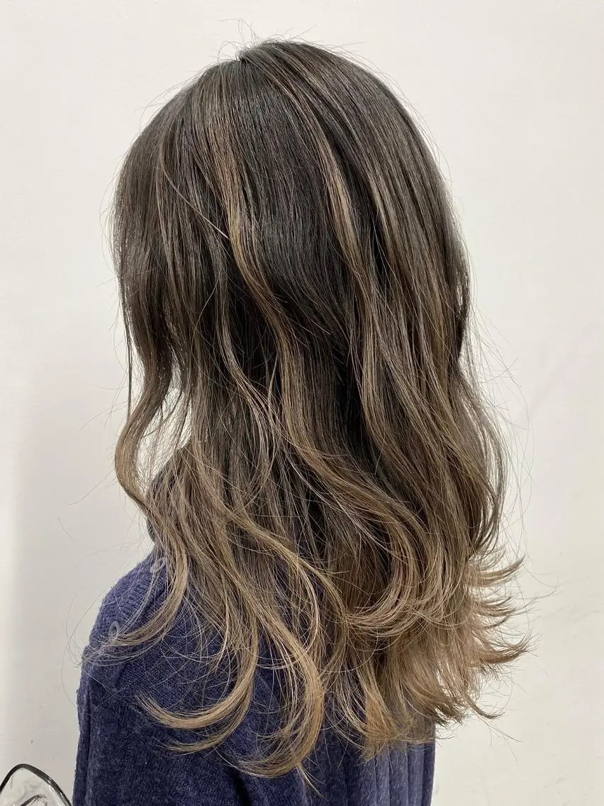 ロング カラー ヘアカラー トリートメント 【公式】amble luxe池袋東口🩷のヘアスタイル