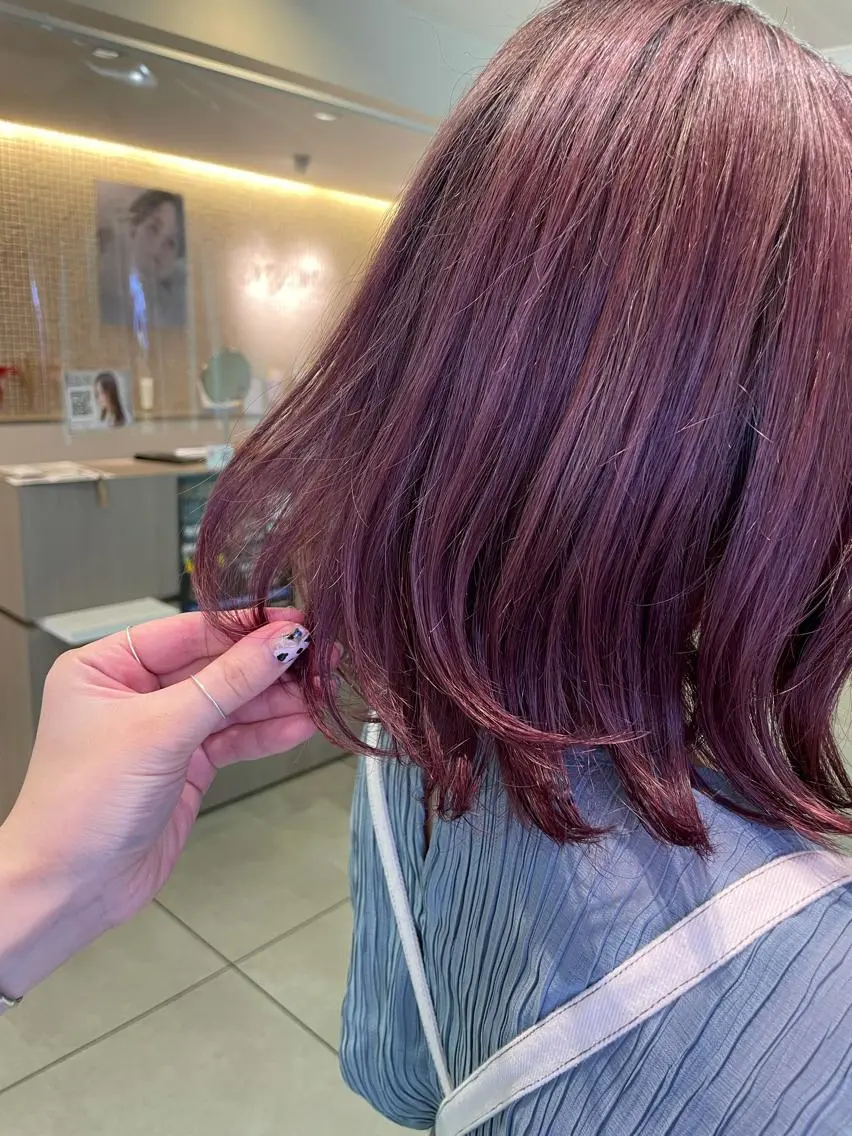 ミディアム カラー ブリーチ ヘアカラー トリートメント 松佐 ゆかりのヘアスタイル