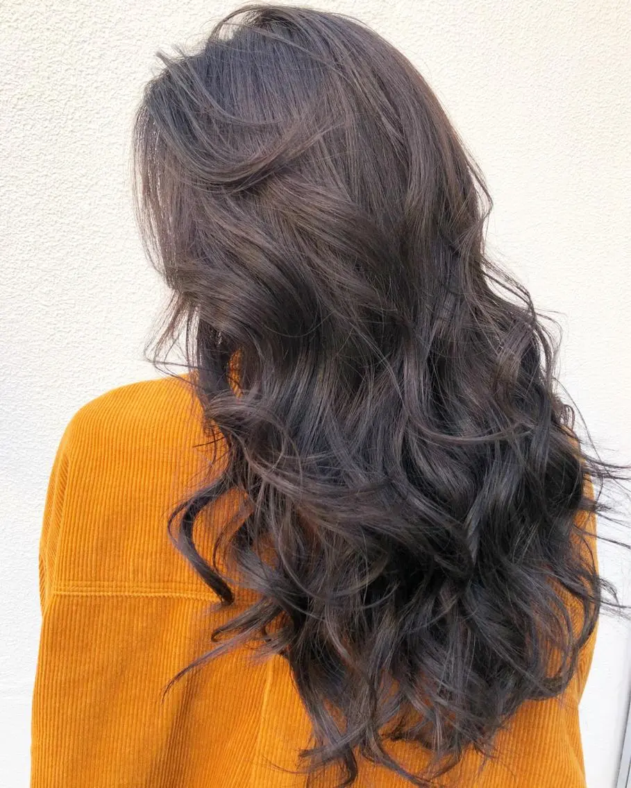 ロング カラー グレージュ ラベンダーカラー ラベンダーグレージュ ラベンダーグレー 外国人風カラー レイヤーカット BLend 渋谷のヘアスタイル