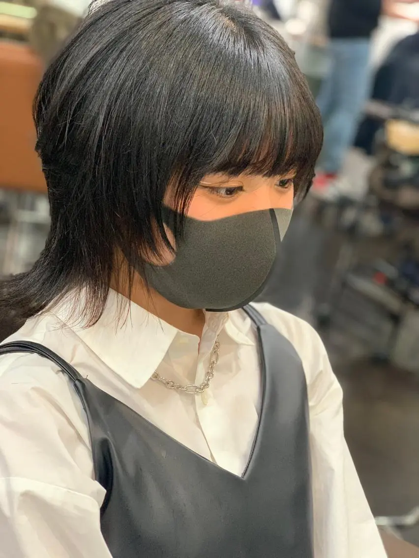 ショート ウルフカット カット ブリーチ毛に縮毛矯正 ✨カラー✨山田 正幸のヘアスタイル