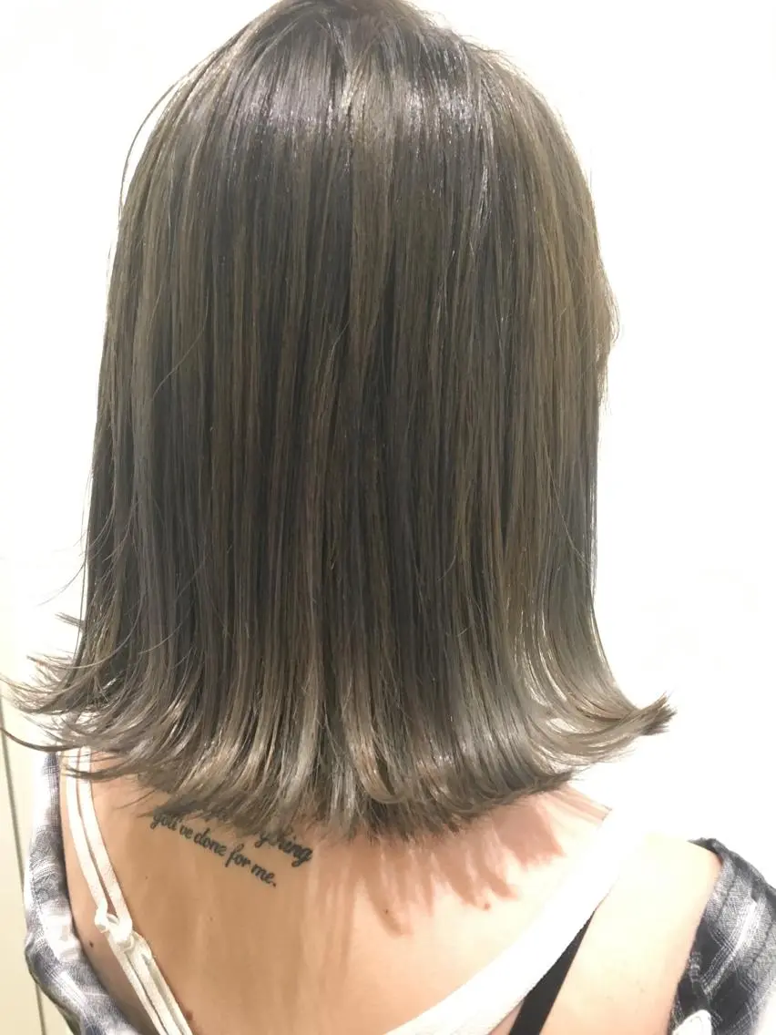 ミディアム ヘアカラー 小夏の⭐️ パパです⭐️のヘアスタイル