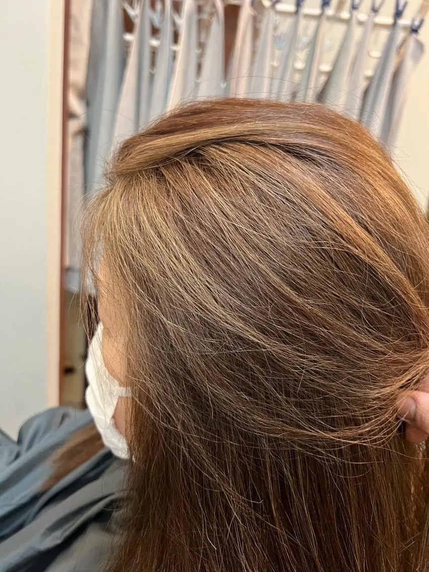 セミロング ハイライト 仕上がり満足度No. 1🔥BLUCK🔥のヘアスタイル