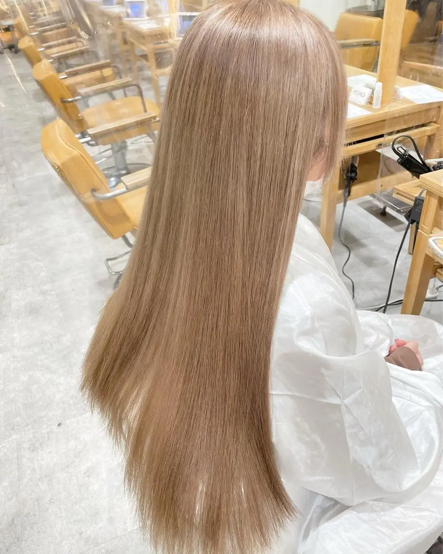 ロング カラー ヘアカラー トリートメント ハイトーンカラー♡ yuのヘアスタイル