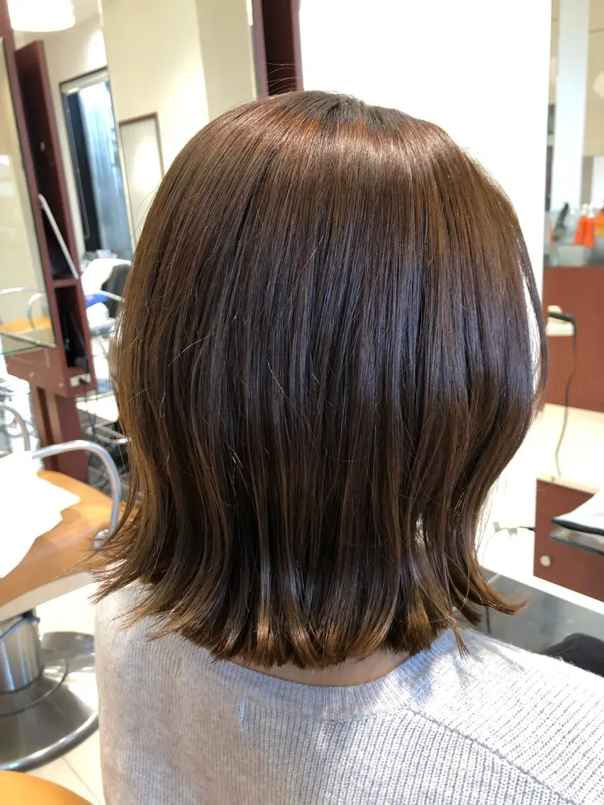 ミディアム カラー 赤間 飛鳥のヘアスタイル