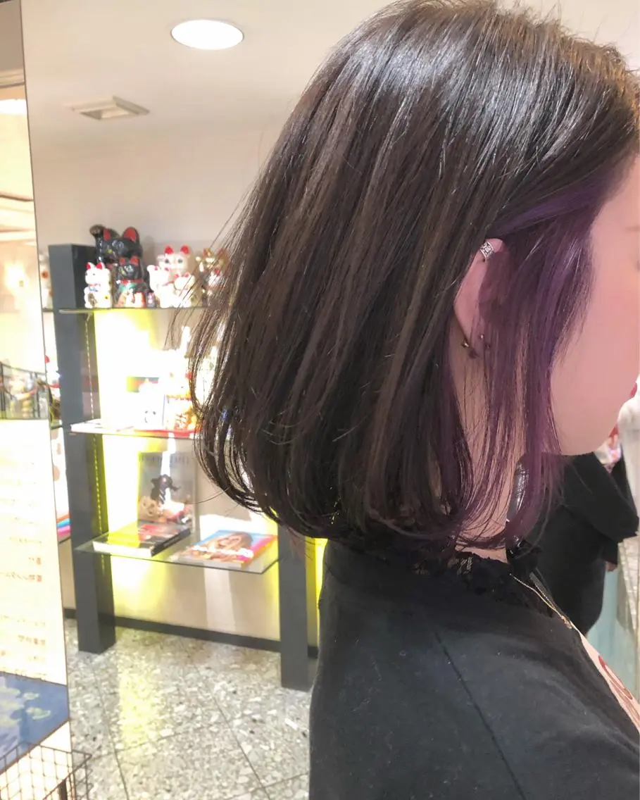 ミディアム カラー ヘアアレンジ ブリーチ バイオレットカラー ボブ/ミニボブ/ 立河今日子のヘアスタイル