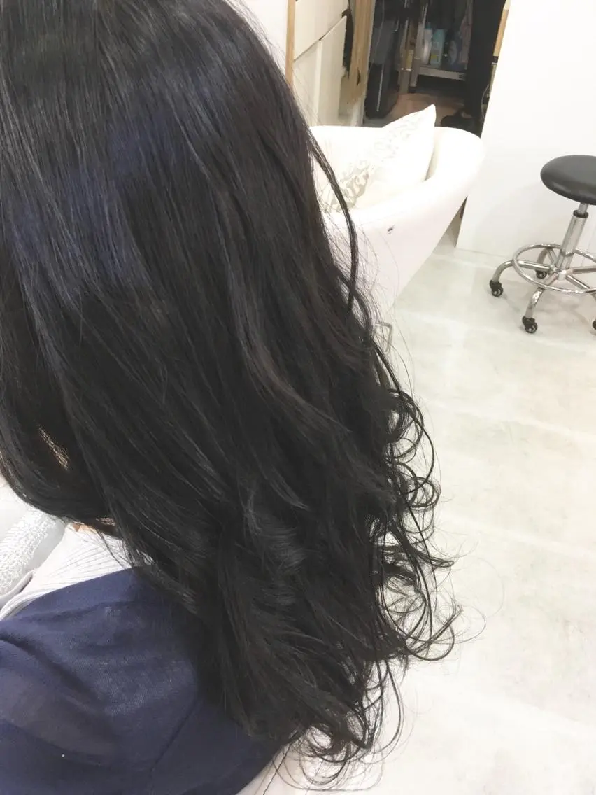 セミロング ロング カラー アッシュ ダークアッシュ 髪質改善 中川　翔のヘアスタイル