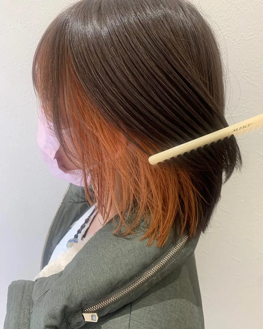 ショート カラー ベージュカラー ブリーチ インナーカラー オレンジ オレンジベージュ カット ヘアカラー トリートメント hubhair レイヤー/透明感のヘアスタイル