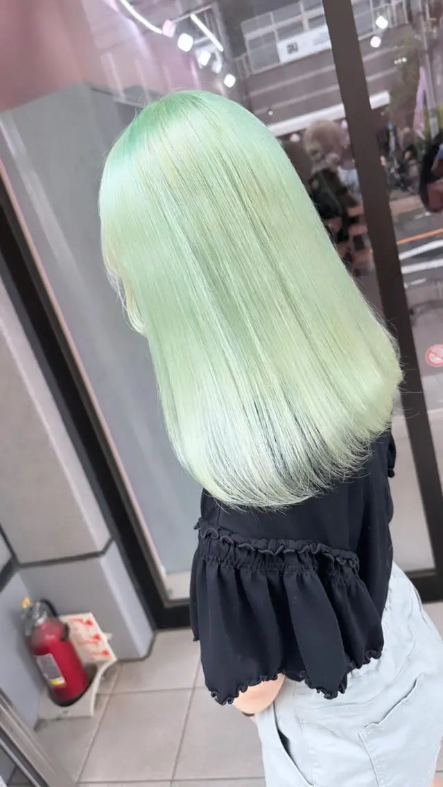 セミロング カラー 町田ブリーチデザイン 🌈MANATOのヘアスタイル