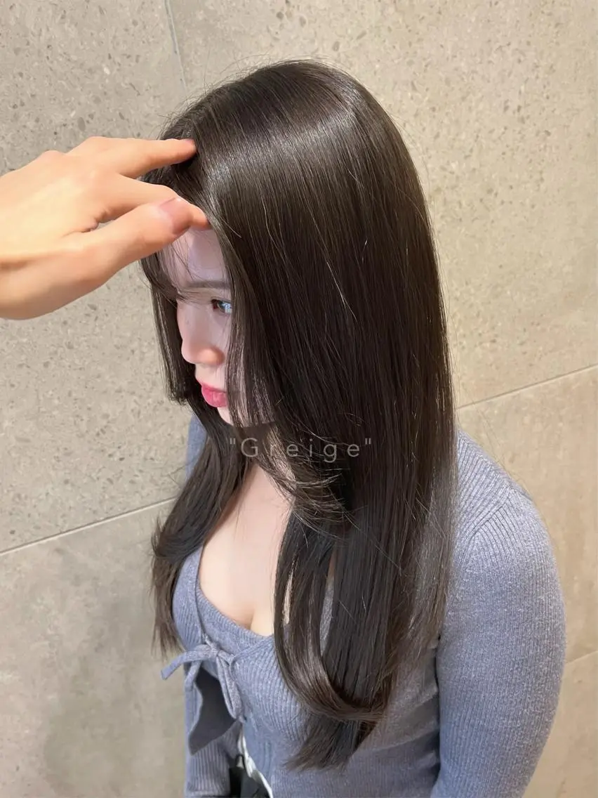 ロング カラー グレージュ カット ヘアカラー トリートメント レイヤーカット／ 髪質改善✨山中優のヘアスタイル