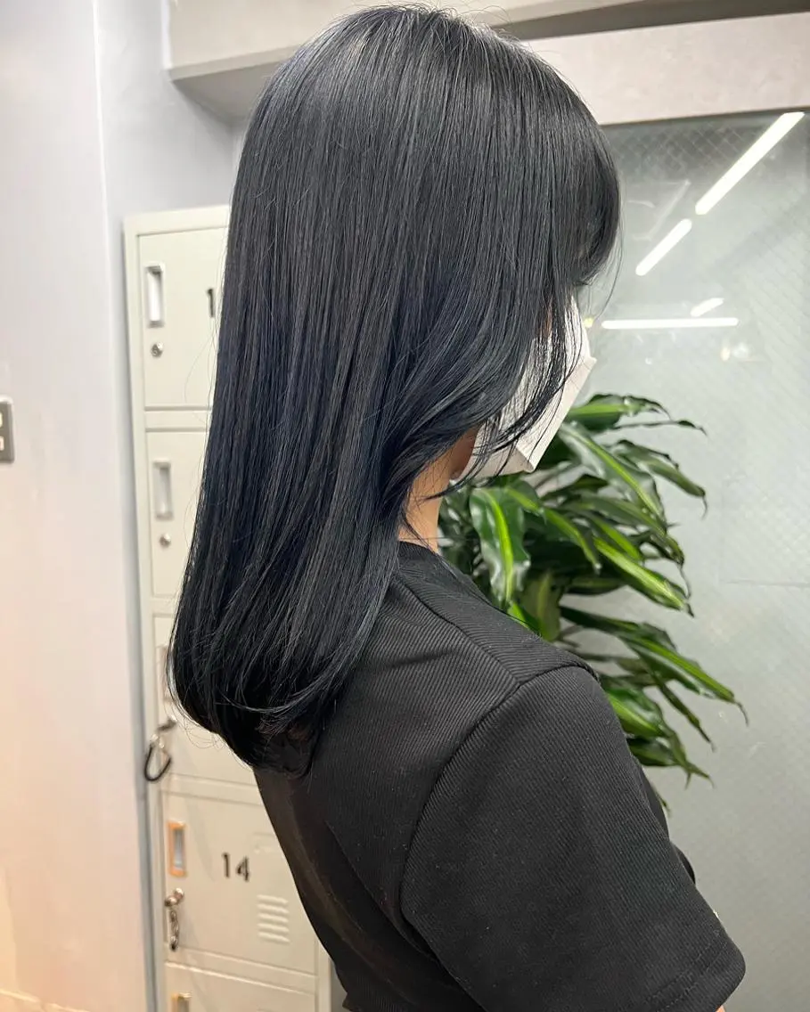 セミロング カラー 周りと差のつくハイト ーン🥣AZUKIのヘアスタイル