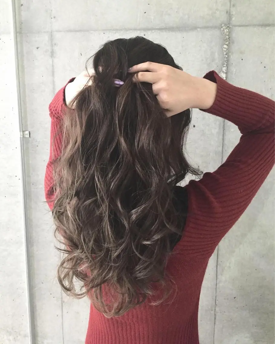 ロング カラー ヘアアレンジ 【公式】amble luxe池袋東口🩷のヘアスタイル