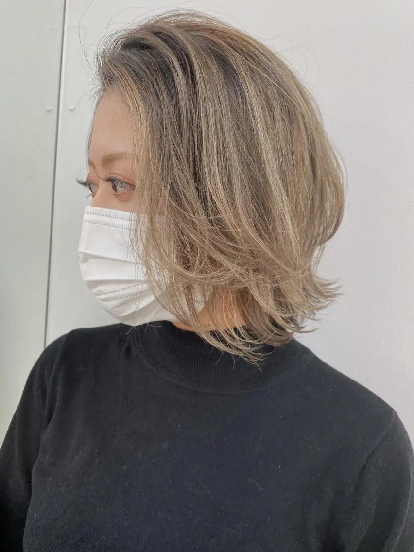 ショート カラー ヘアアレンジ ショートボブ ハイライトカラー ボブ ハイライト ショートヘア カット ヘアカラー トリートメント ニュアンスヘア🌔 nanakoのヘアスタイル
