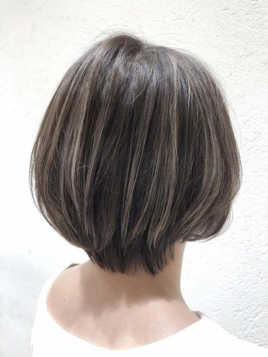ショート カラー ハイライトカラー 3Dハイライト ハイライト biscohair 髪にドラマを。のヘアスタイル