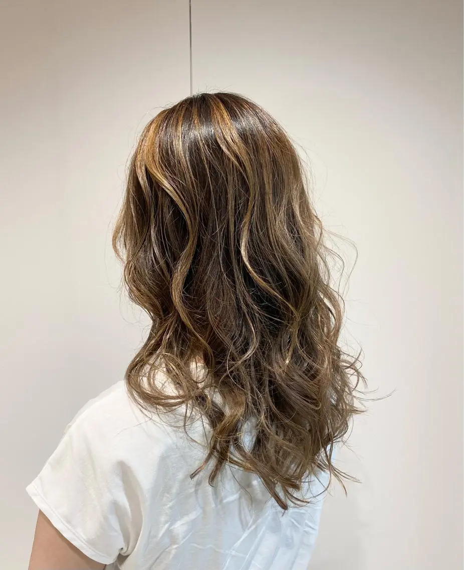 ロング カラー バレイヤージュ レイヤーカット カット ヘアカラー 自由が丘⭐︎ 巽のヘアスタイル