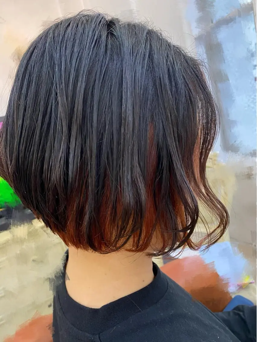 ショート カラー 前下がりボブ インナーカラー ボブ カット ヘアカラー トリートメント ♡オシャ髪♡AI ✂️newi町田のヘアスタイル