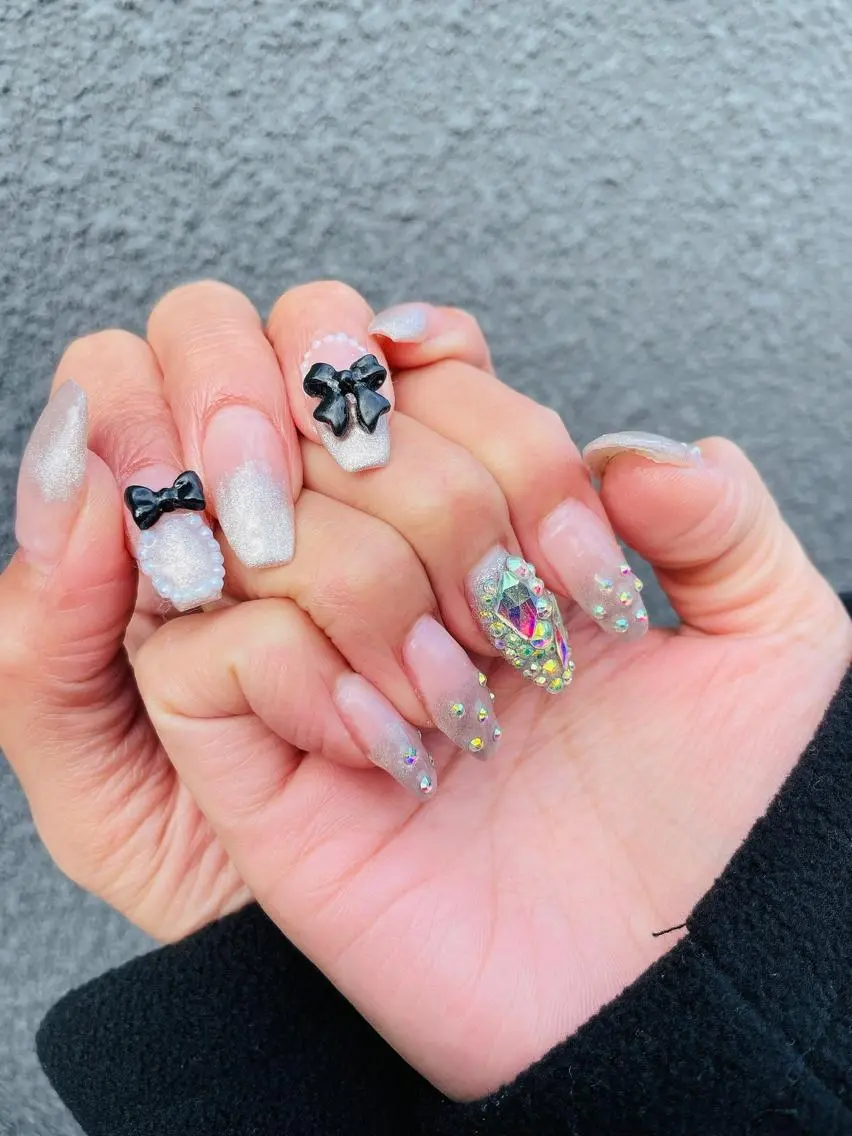 ネイル 持ち込み リボン Raviliss ♡のネイルデザイン