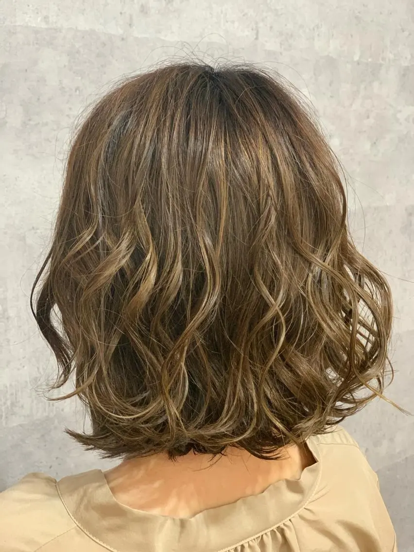 ミディアム 大人女性の髪質改善 🫧鷹司郎のヘアスタイル