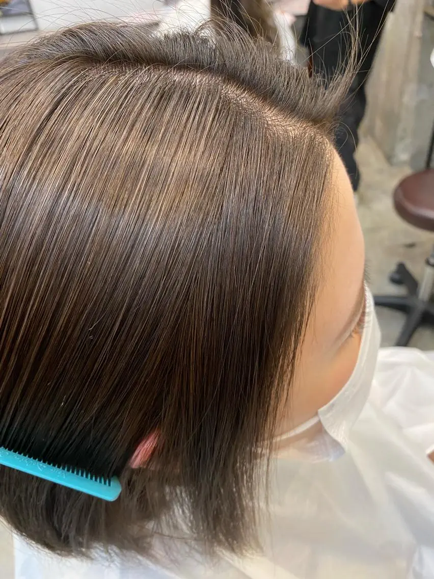 カラー ハイライトカラー やました もえかのヘアスタイル