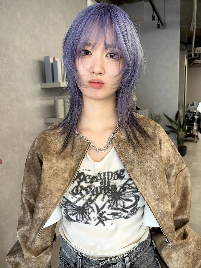 ミディアム カラー ブラウンカラー ラベンダーカラー レイヤーカット ウルフカット カット ヘアカラー トリートメント ウルフレイヤー/ 中性ウルフ/タカハシのヘアスタイル
