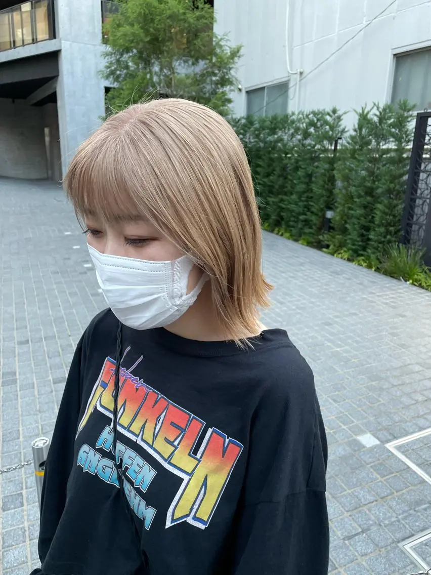 ショート カラー ベージュカラー ブリーチ ケアブリーチ ミルクティーベージュ ホワイトベージュ ヘアカラー トリートメント パーマ/透明感カラー /ボブ/吉田一生のヘアスタイル