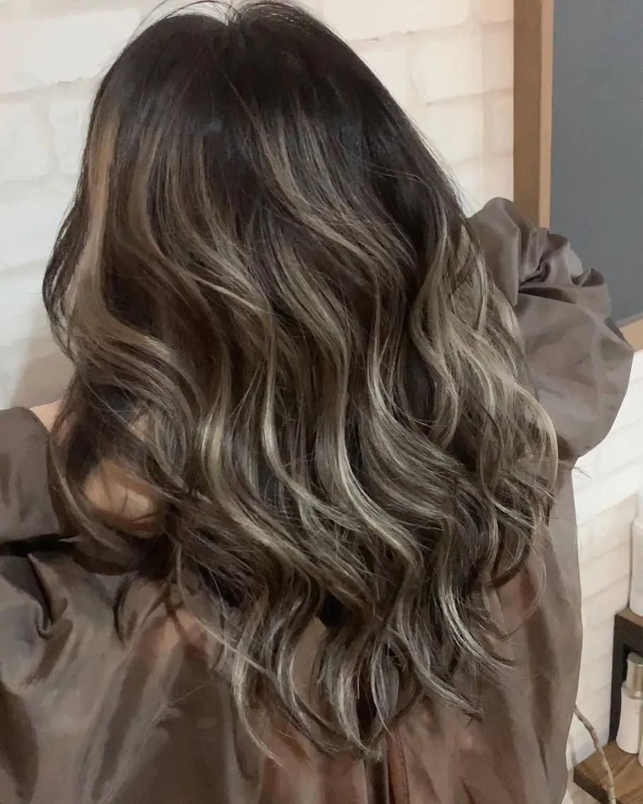 ミディアム 穐田 司樹のヘアスタイル