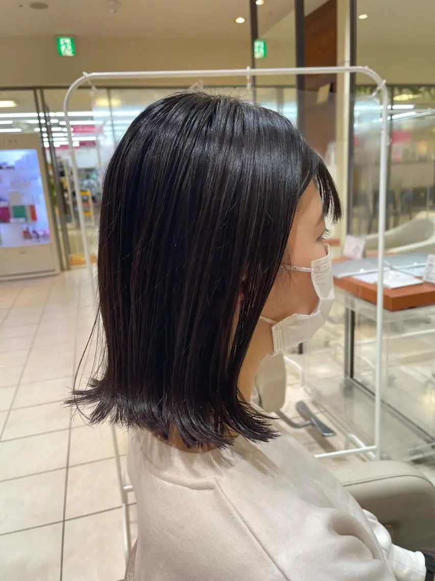 ミディアム カラー ベージュカラー 黒髪 ブルーカラー ブルーブラック カネヒラ リョウスケのヘアスタイル