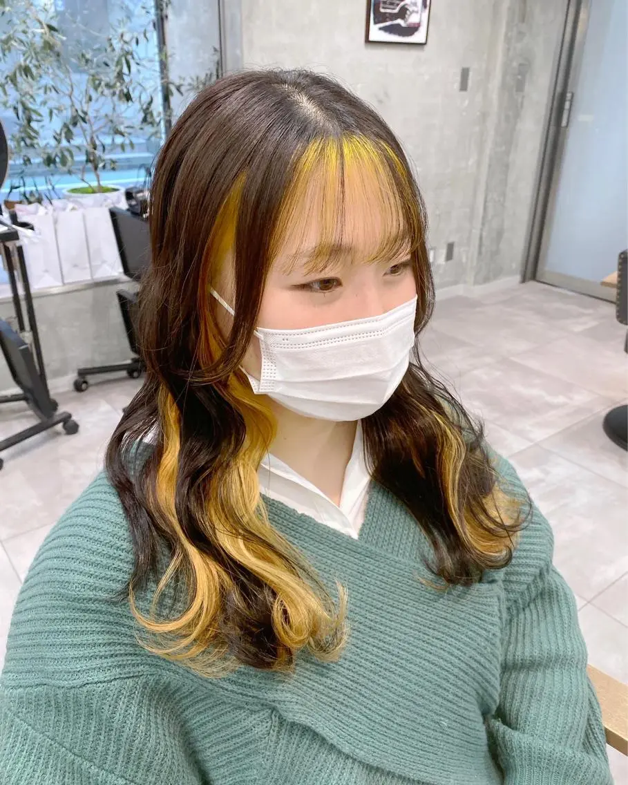 ロング カラー インナーカラー イエローカラー ブリーチ/髪質改善 🍀MASAKiのヘアスタイル