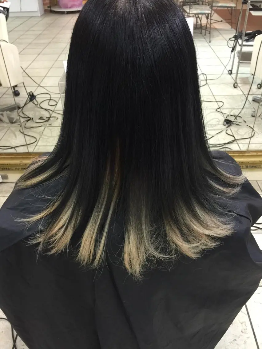 セミロング ロング カラー ハイトーンカラー 溝口 和弘のヘアスタイル