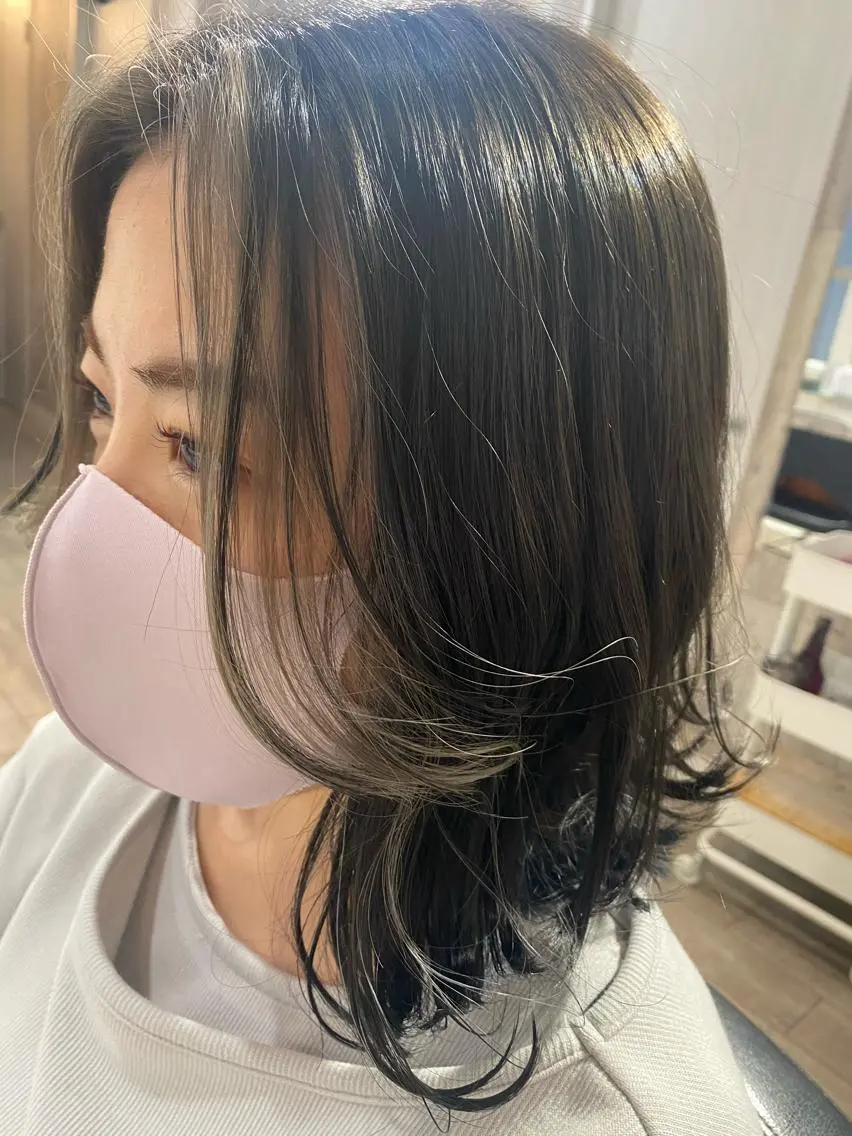 ミディアム カラー ジャニヲタ美容師 推しカラー中平海帆のヘアスタイル