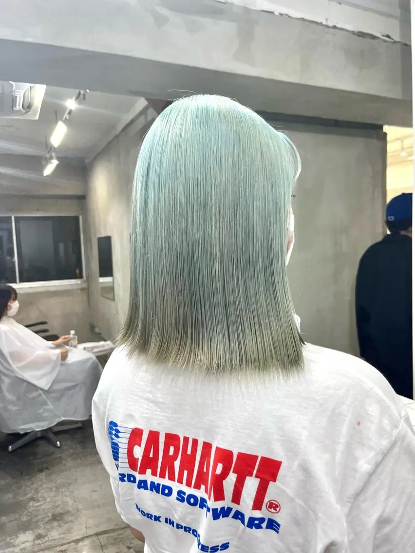 カラー ヘアカラー トリートメント ヘアセット レン🎨ハイトーン× エクステ🎨渋谷のヘアスタイル
