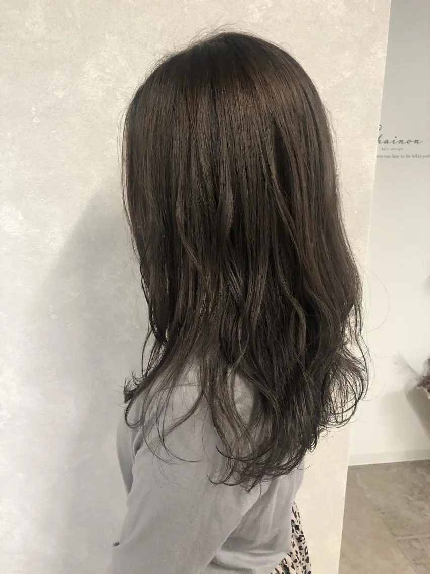 ロング カラー グレージュ レイヤーカット ローレイヤー 筑紫通り沿い | eNeのマツエク・マツパデザイン