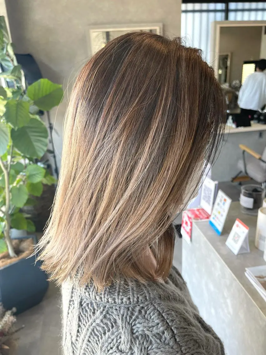 ミディアム カラー 一ノ瀬 暁のヘアスタイル