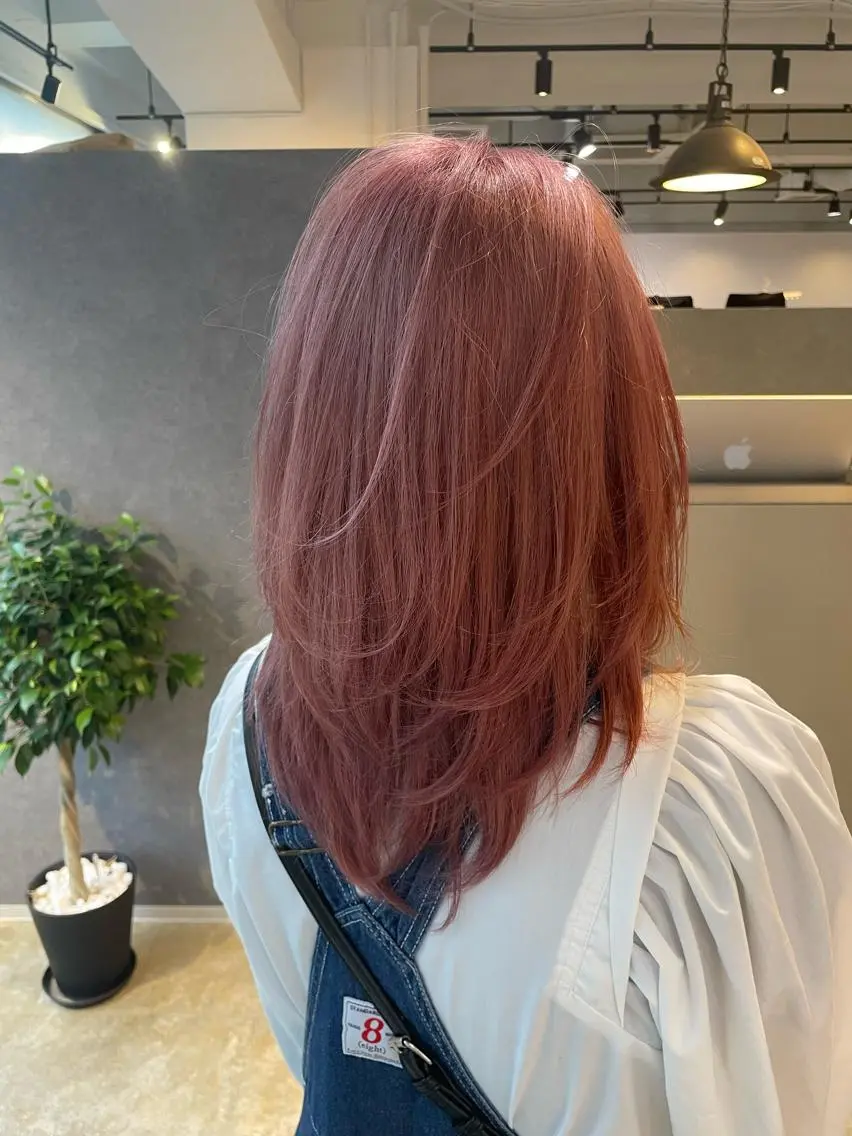 ミディアム ヘアカラー 心斎橋/海外レイヤー 募集中三好玲奈のヘアスタイル