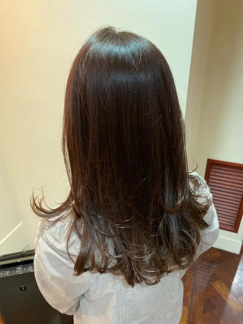 カラー ツヤツヤ縮毛矯正 /美髪カラー　小山のヘアスタイル