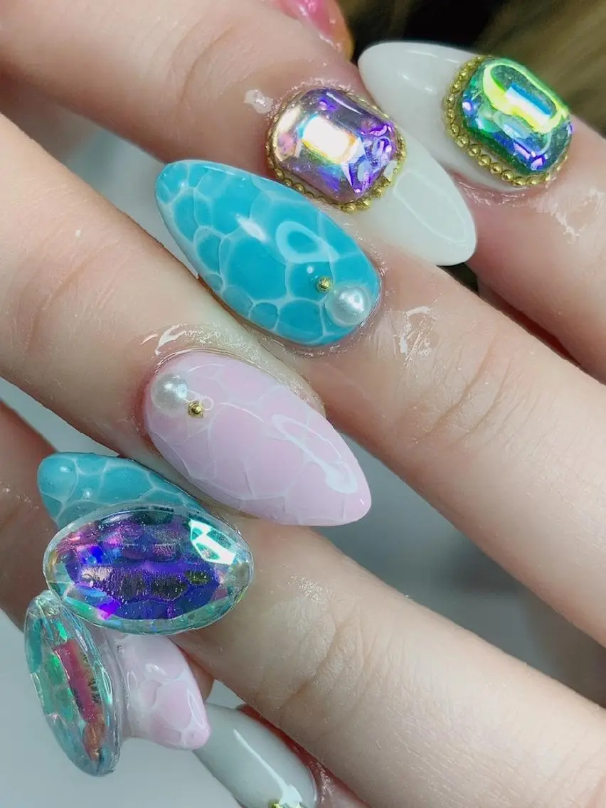 ネイル ･:*+.✳︎˚✧₊ MAKI NAILのネイルデザイン