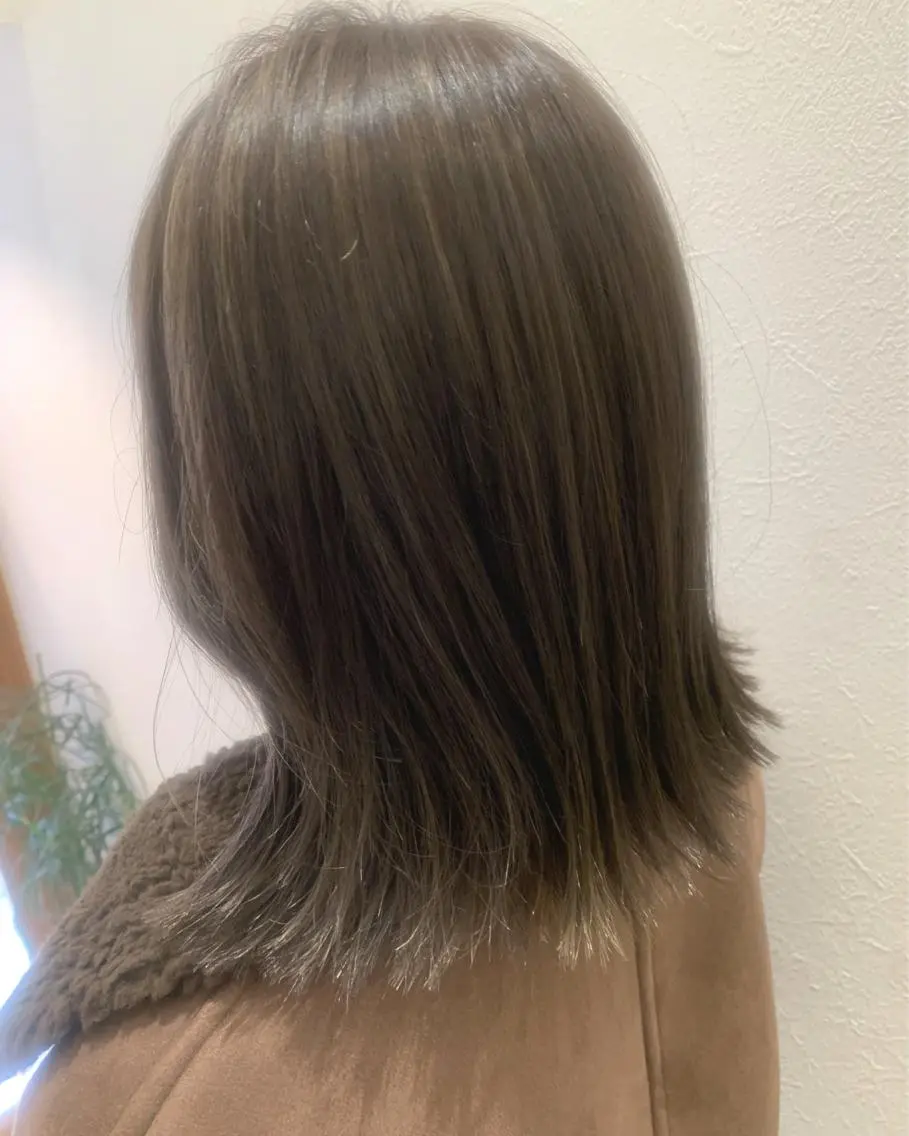 ミディアム カラー 透明感カラー ハイライトカラー ハイライト カット ヘアカラー トリートメント hubhair レイヤー/透明感のヘアスタイル