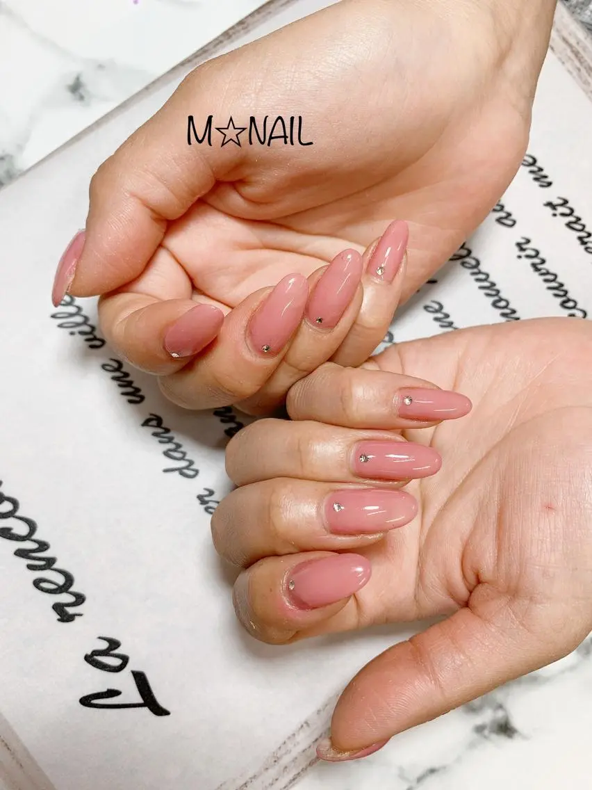 ネイル ストーンネイル ハンドネイル M☆ NAILのネイルデザイン
