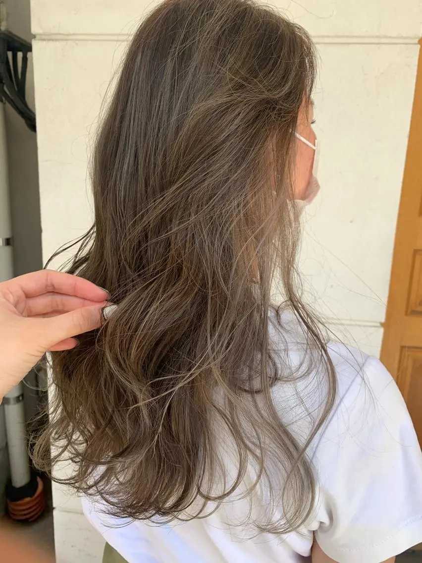 ロング カラー アッシュ ベージュカラー ヘアカラー m ā l o.🌷 サカモトマイコのヘアスタイル