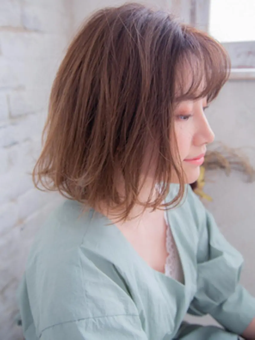 ミディアム 切りっぱなしボブ ボブ tocoha 四條畷駅のヘアスタイル