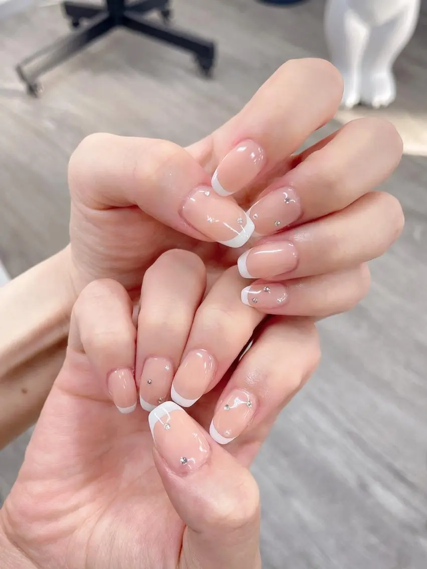 ネイル ハンドネイル April Nailのネイルデザイン
