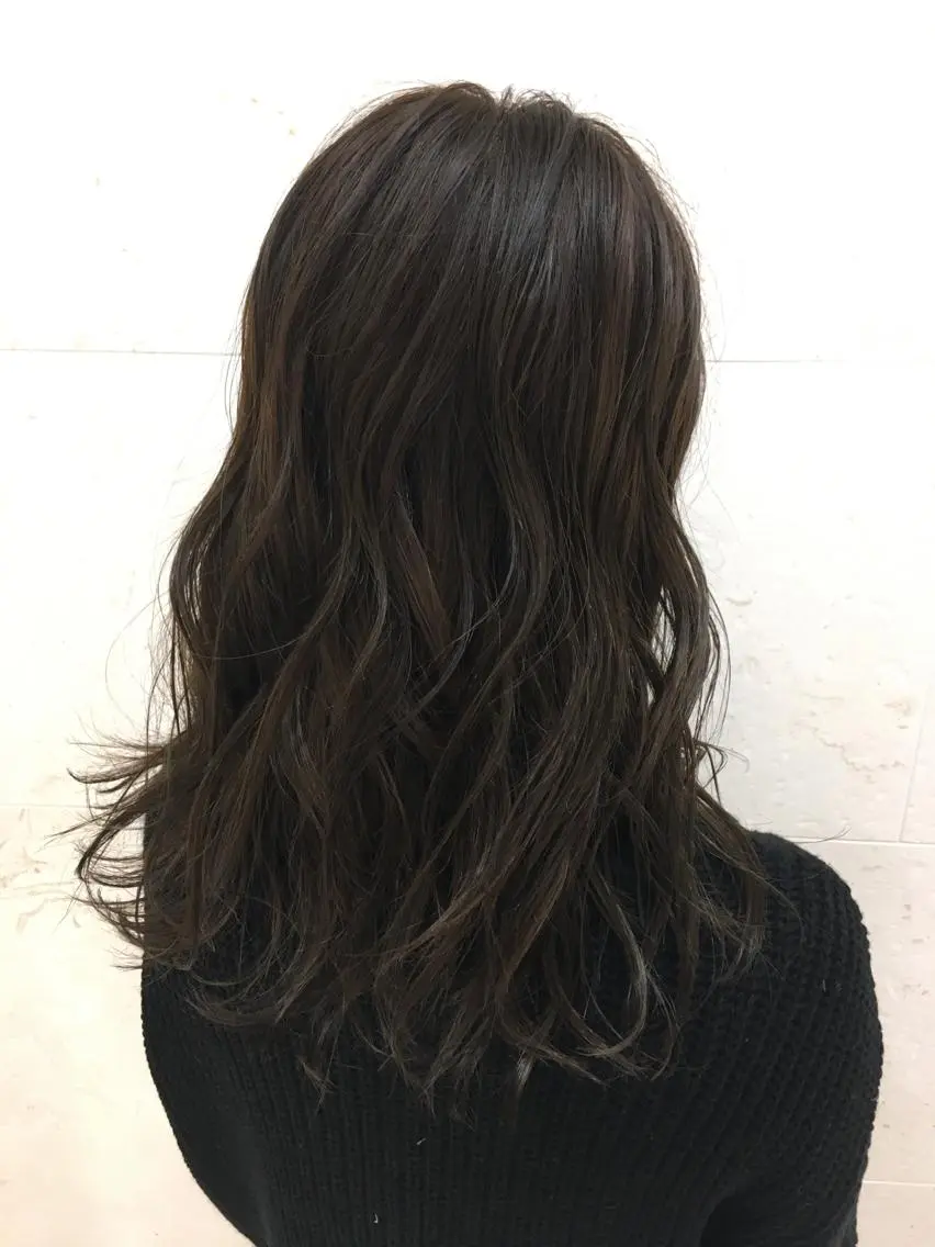 ロング カラー ベージュカラー セピアベージュ カット ヘアカラー トリートメント 斉藤 貴也のヘアスタイル
