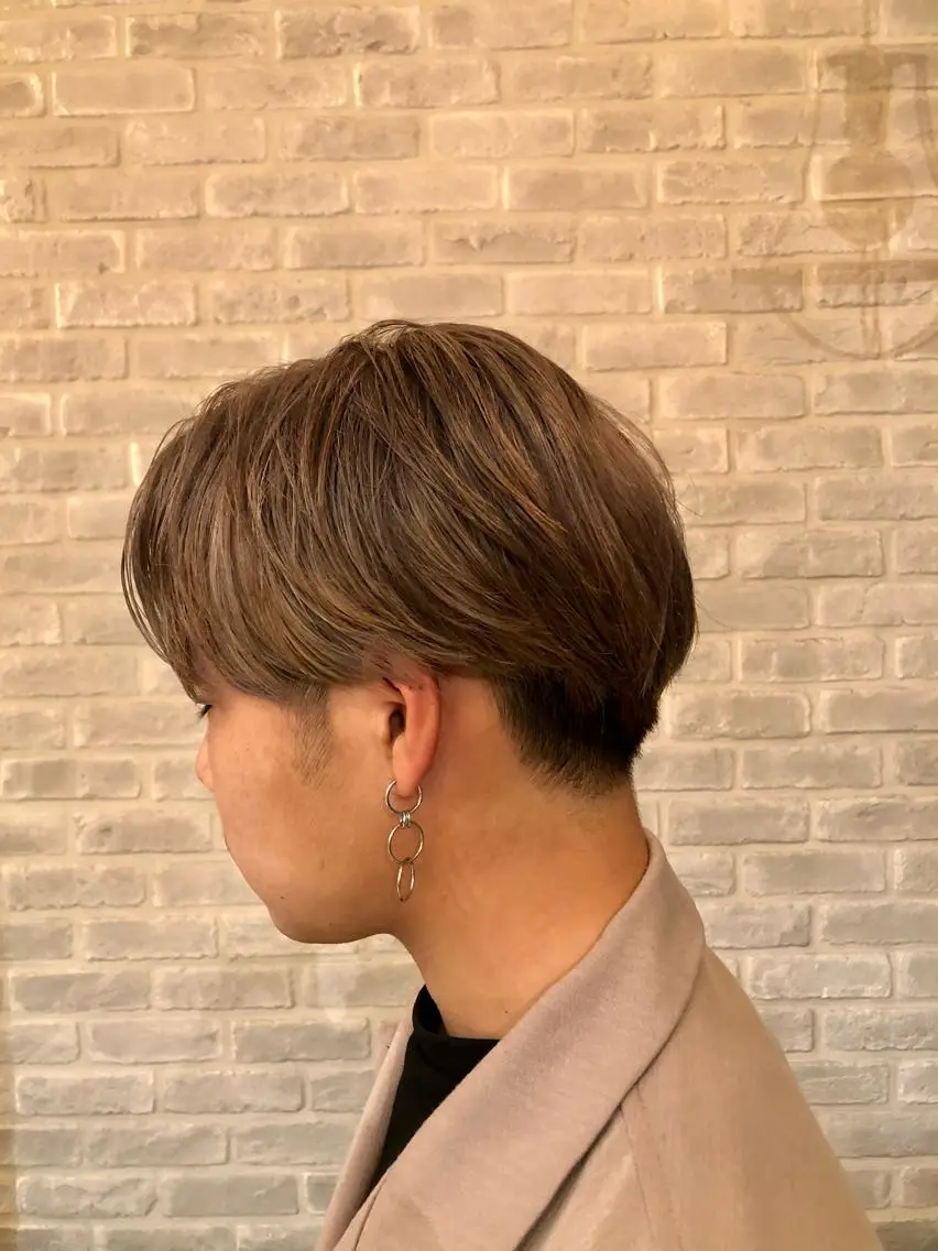 ショート カラー メンズ ベージュカラー ラベンダーカラー 若林 良のヘアスタイル