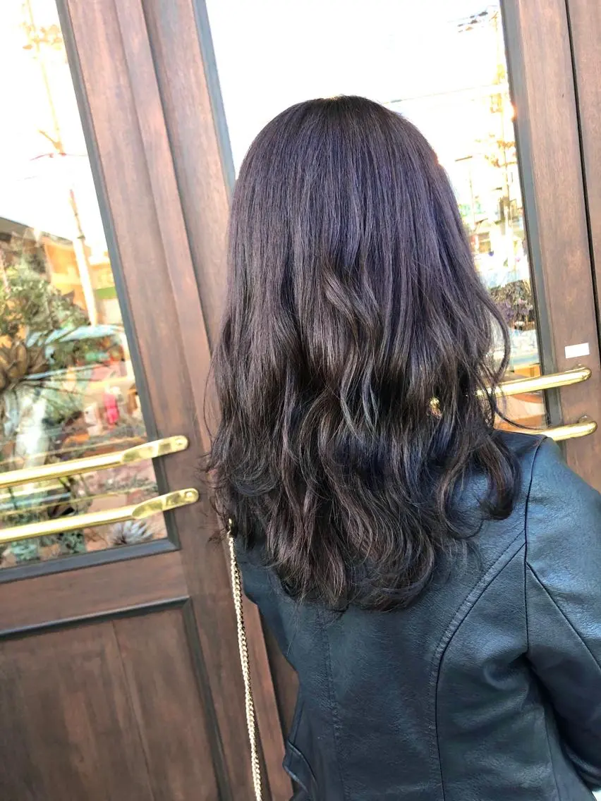 カラー アッシュ ラベンダーカラー ラベンダーアッシュ 三村 桜生のヘアスタイル