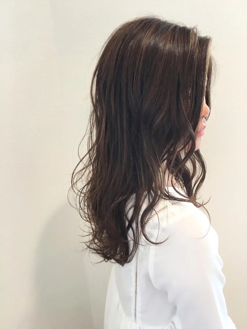 ロング カラー ダークグレー ダークグレージュ グレージュ ハイライトカラー ハイライト ヘアカラー ディレクター ノナカのヘアスタイル